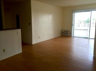 8737 Burnet Ave #102, North Hills, CA 91343