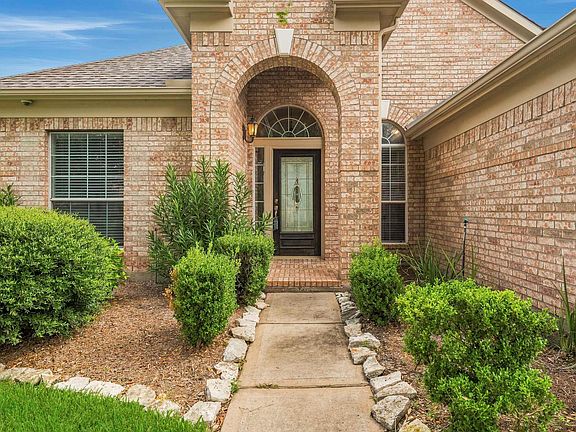 3rd image of 27126 Kendal Ridge Ln