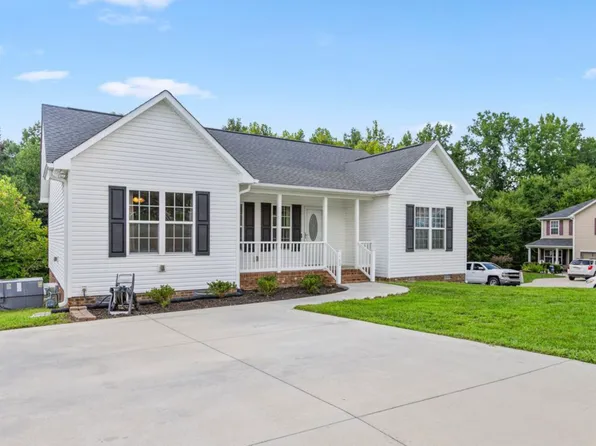 160 Lillian Dr, Haw River, NC 27258