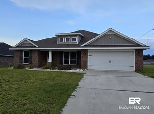 23035 Ridgewood Dr, Robertsdale, AL 36567