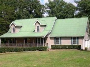 304 Pam Garrett Rd, Dawsonville, GA 30534