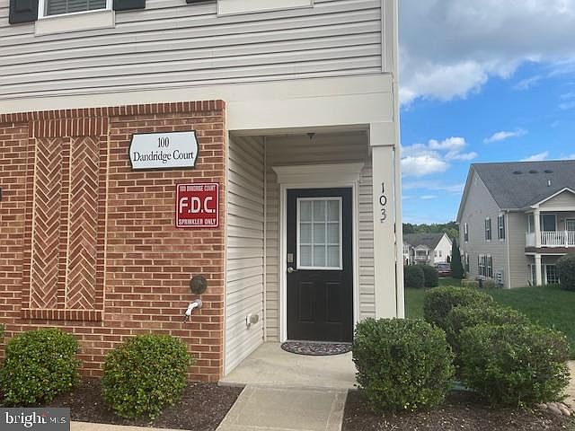 1st image of 100 Dandridge Ct #103