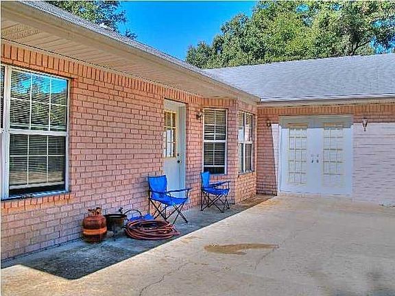 4th image of 2788 Glen Eden Dr