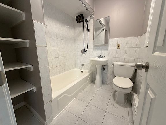 5th image of 426 Kennedy Blvd Floor 2