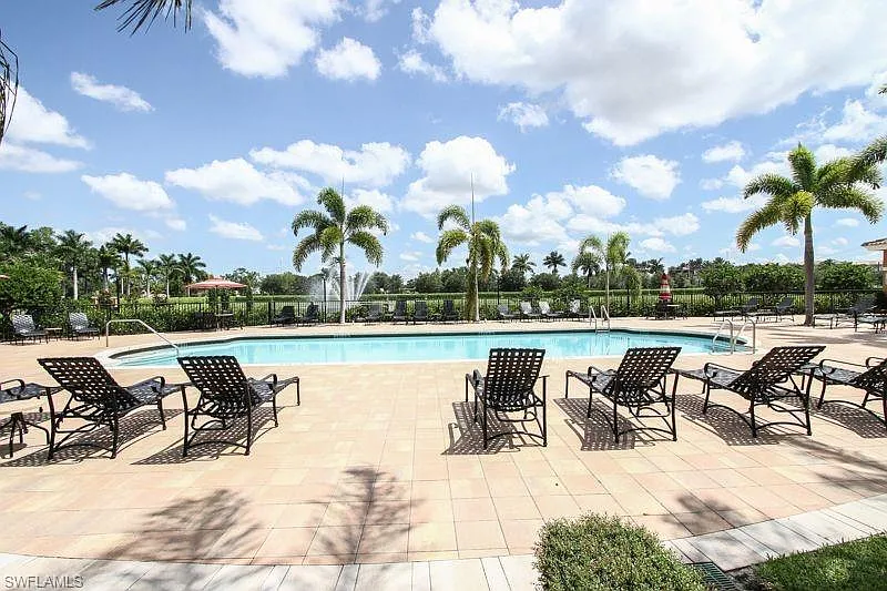 1810 Florida Club Cir — Photo 1