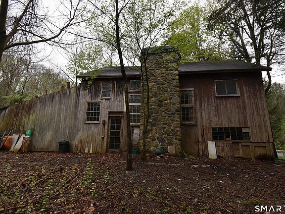 3rd image of 277 Peter Road