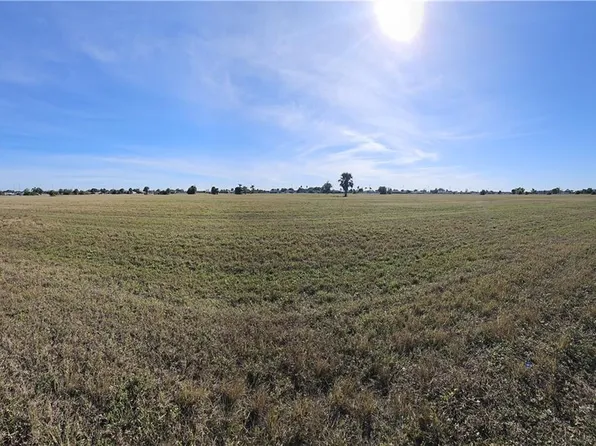 2016 NE 17th TER, CAPE CORAL, FL 33909