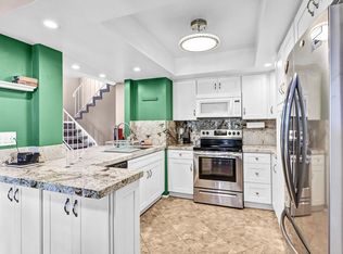 760 Silver Dr, Vista, CA 92083