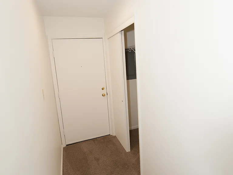 1402 Walnut St #1 — Photo 30