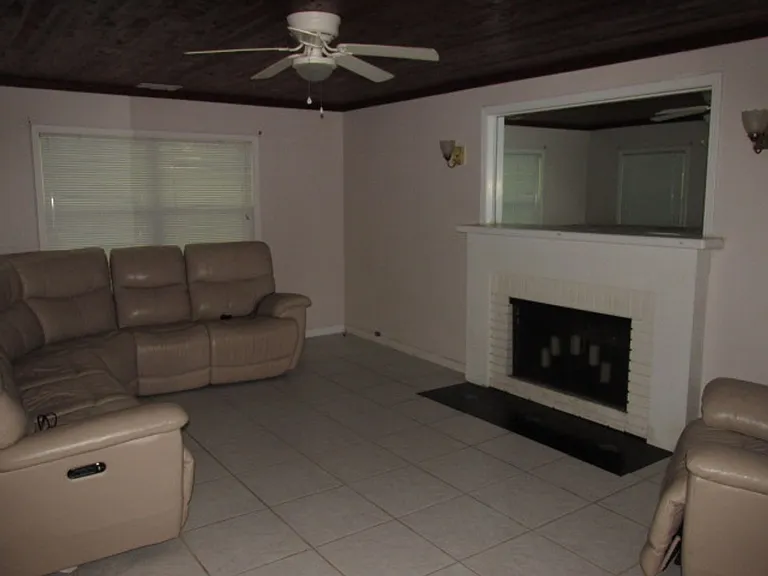 5500 Lake Lizzie Dr — Photo 13