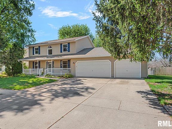 3rd image of 5 Taft Dr