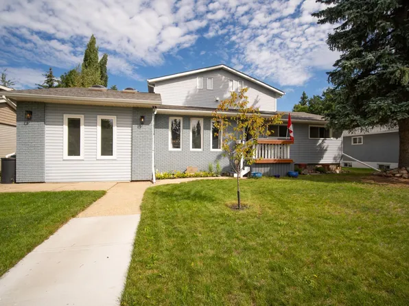 127 Pine St, Strathcona County, AB T8A 1G9