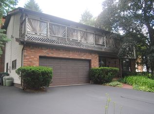 9 Ormond Dr, Schenectady, NY 12309