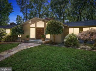 10420 Glen Rd, Potomac, MD 20854