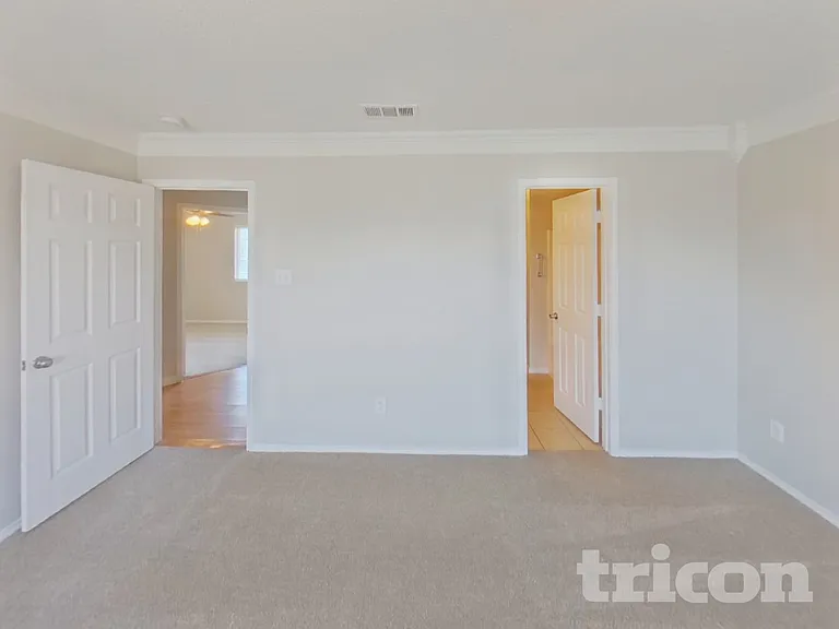 3022 Autumn Run Dr — Photo 7