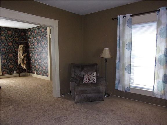 5th image of 106 N Grant Ave