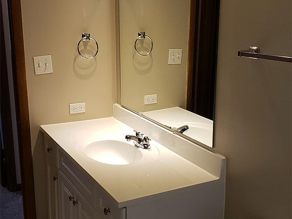 3rd image of 10425 Mason Ave APT 2B