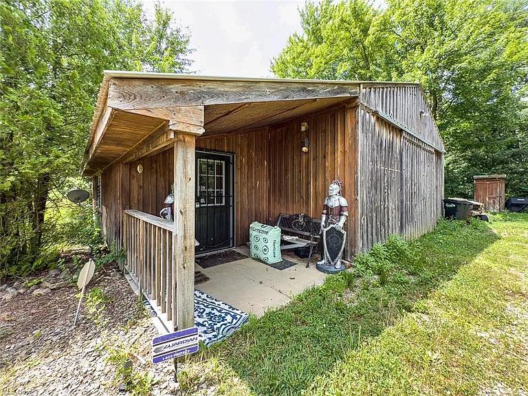 5719 N Richmond Rd — Photo 18