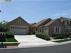 240 McLaren Ct photo 1