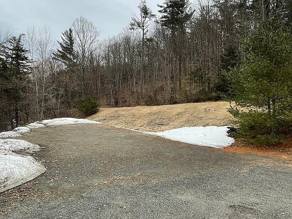 5th image of 33 Sunset Hill Road