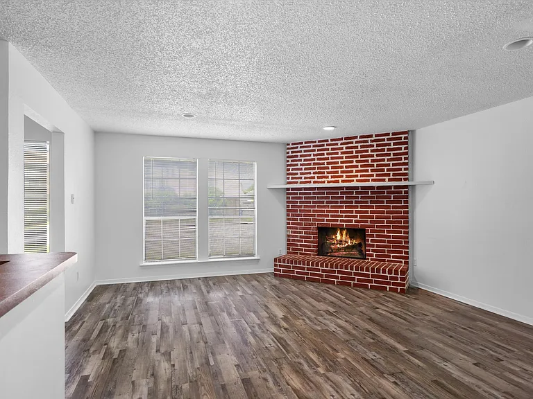2207 Chase Ct — Photo 19