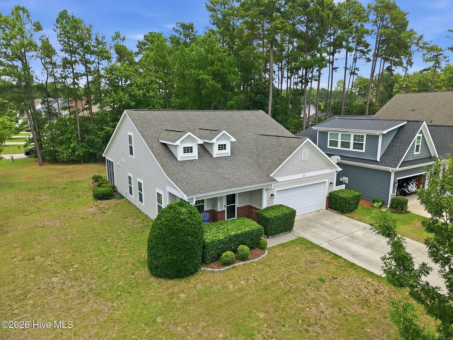 4 bed, 3.0 bath, 1965 sqft, $2,400 — Photo 4