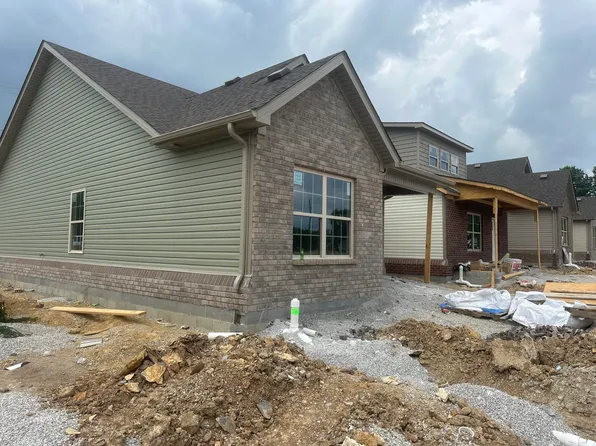 228 Harvest Park Dr, Berea, KY 40403