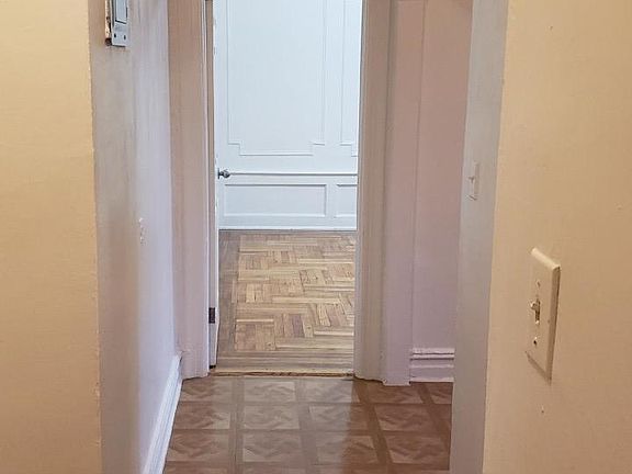 3rd image of 1704 E 15th St APT D6