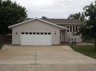 27286 Redwood Ave, Tea, SD 57064