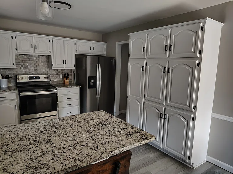 3927 S Cutler Ct — Photo 6