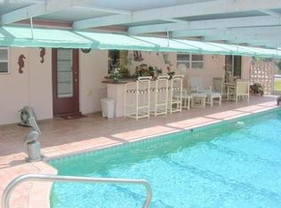 726 N Highland Dr, Hollywood, FL 33021