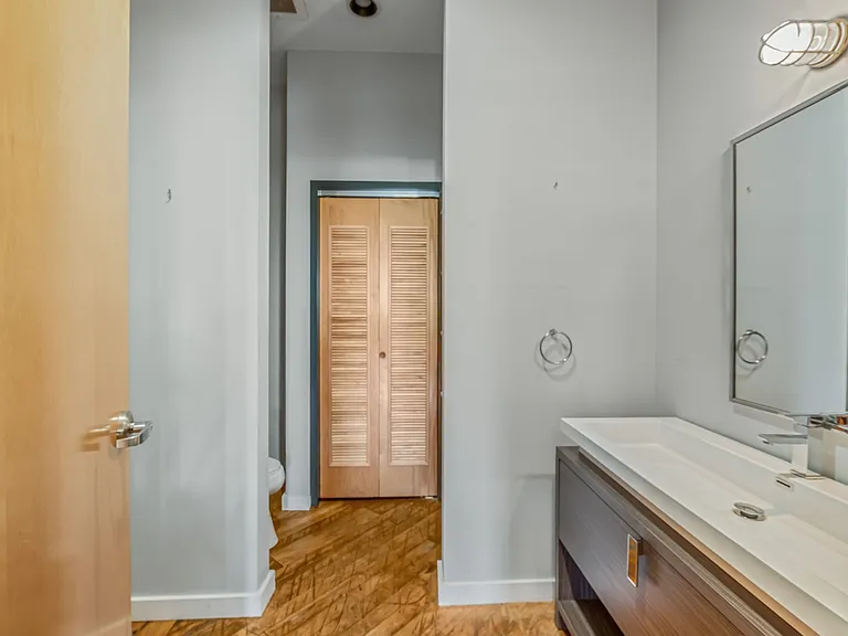 1400 Rosa L Parks Blvd #112 — Photo 29