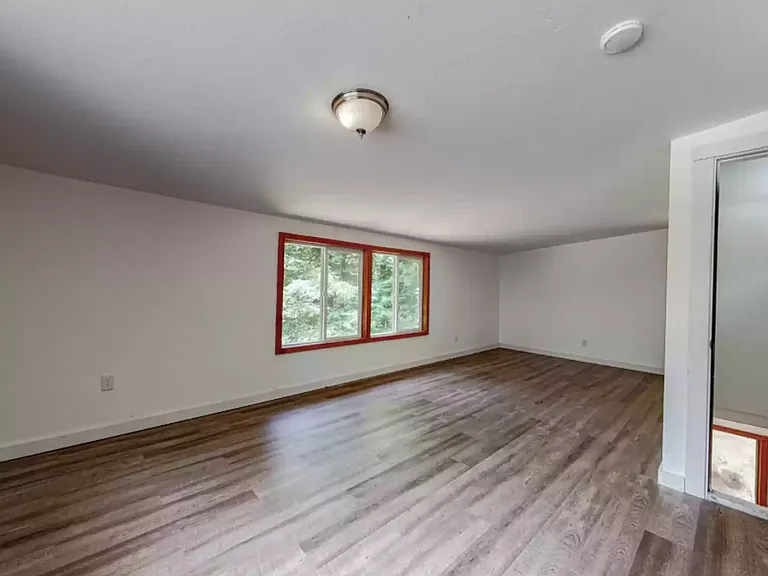 4612 Greenwood Heights Dr — Photo 13