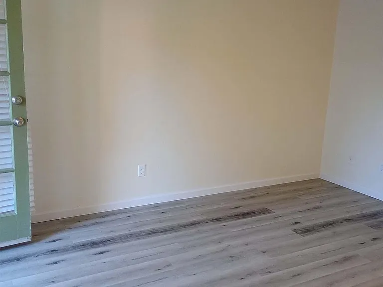 5666 East Hampton Street — Photo 28