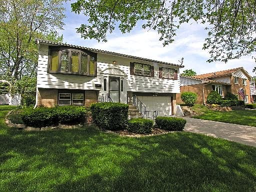 1st image of 16326 S Clark Ln