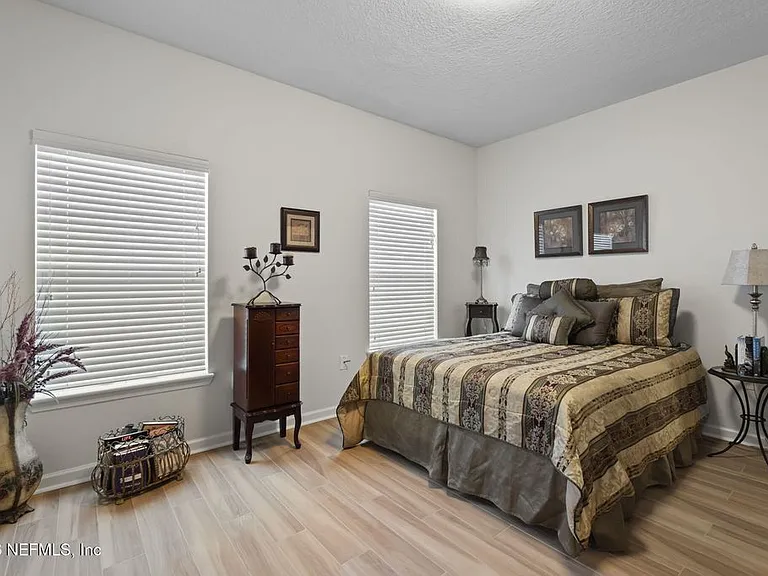 8218 Green Parrot Rd #105 — Photo 26