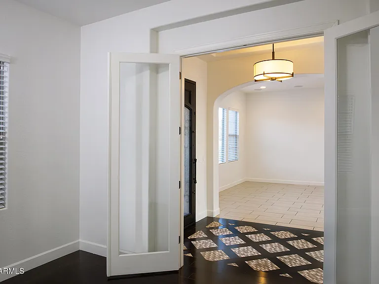 10924 N 136th Pl — Photo 11