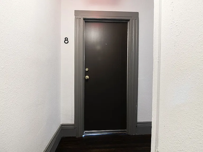 Wilton Place Apartments — Photo 25