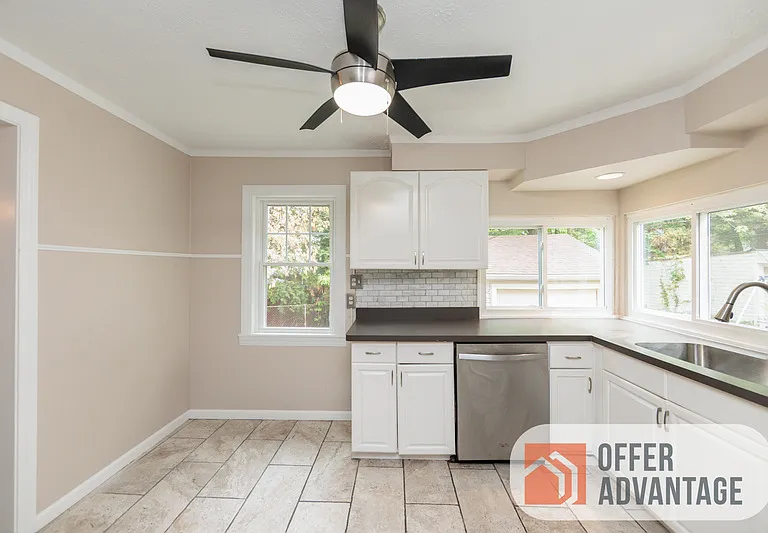 3525 Radcliffe Rd — Photo 3