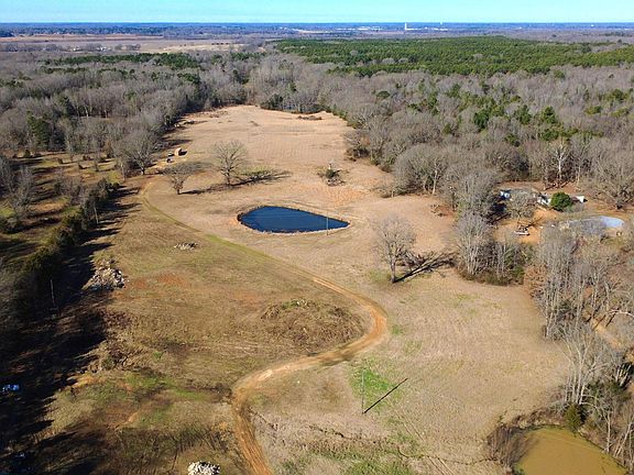 4th image of 2023 Gravel Springs Rd