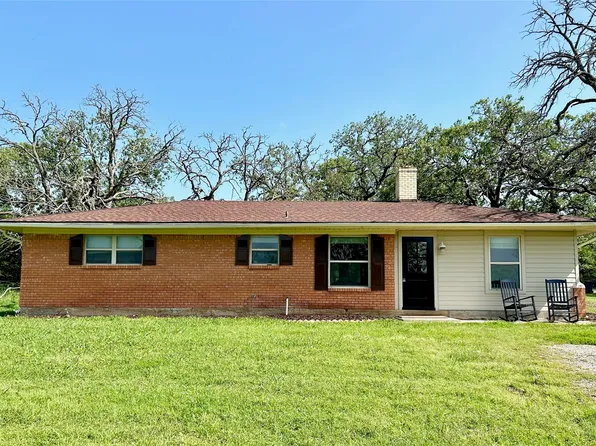 516 County Road 161, Gainesville, TX 76240