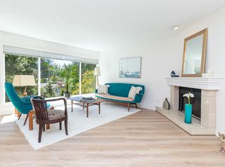 4468 Autumnwood Ln, Saanich, BC V8X 4V8