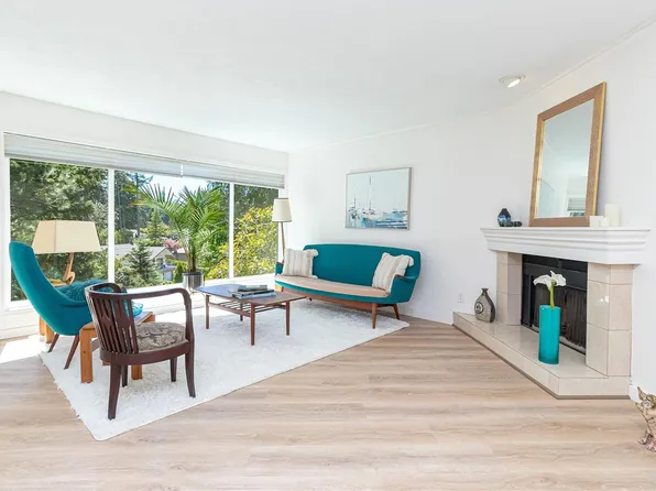 4468 Autumnwood Ln, Saanich, BC V8X 4V8
