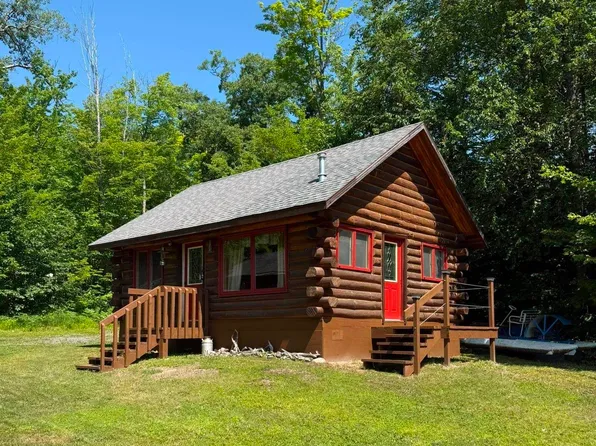 33289 Telephone Rd #3, Toivola, MI 49965