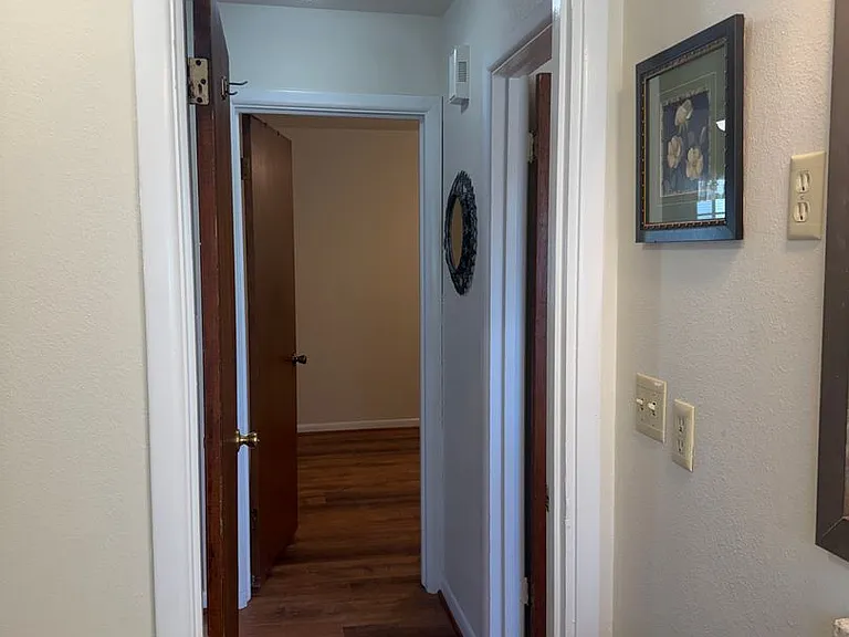 1280 L St — Photo 17