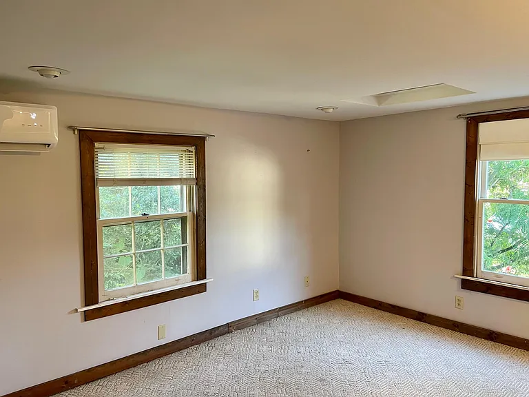 2nd floor bedroom