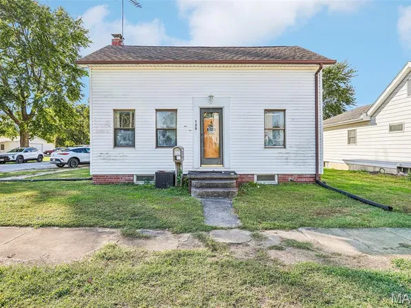 108 E 2nd South St, Mount Olive, IL 62069