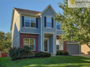 18145 W 159th Ter, Olathe, KS 66062