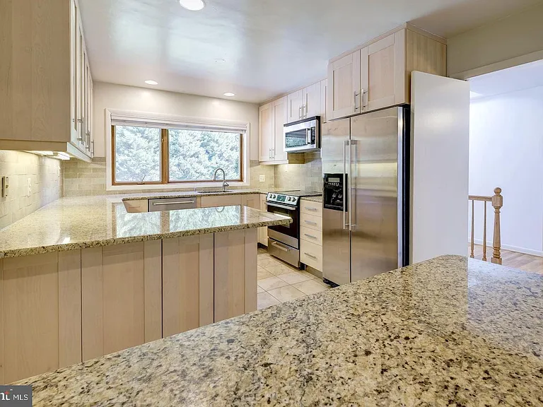 6710 Persimmon Tree Rd — Photo 8