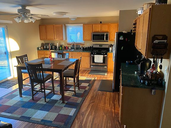 3rd image of 1700 Parkside Dr